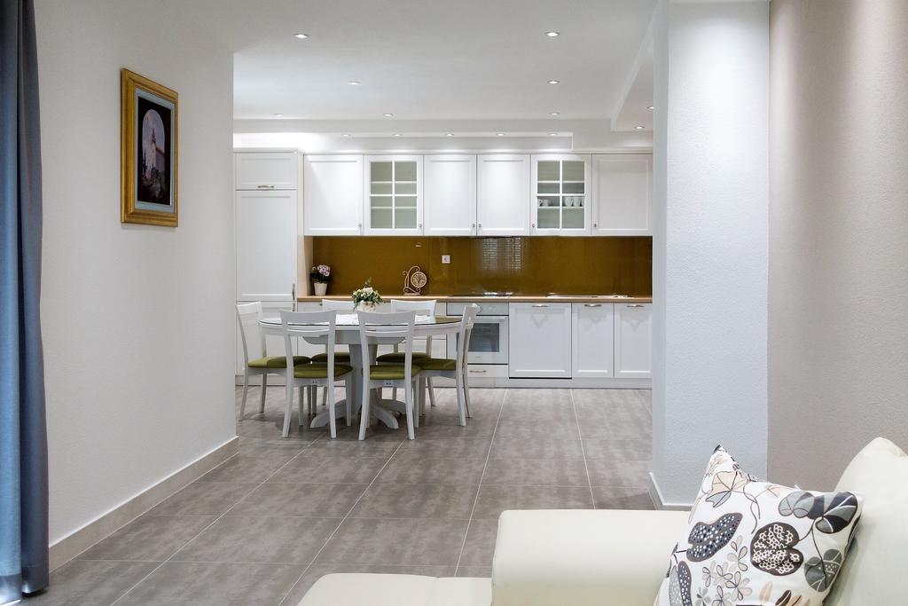 Apartments Villa Barbara Sumartin Extérieur photo
