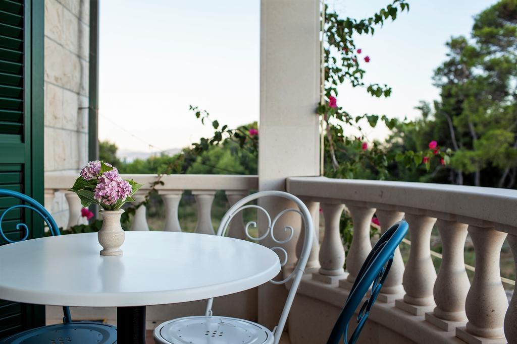 Apartments Villa Barbara Sumartin Extérieur photo