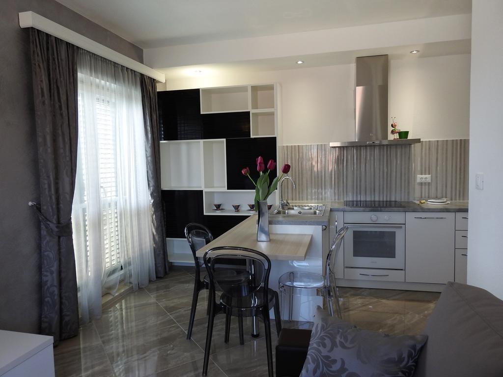Apartments Villa Barbara Sumartin Extérieur photo
