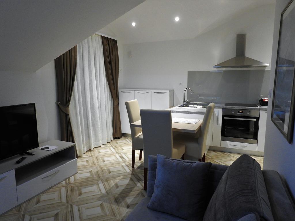 Apartments Villa Barbara Sumartin Extérieur photo